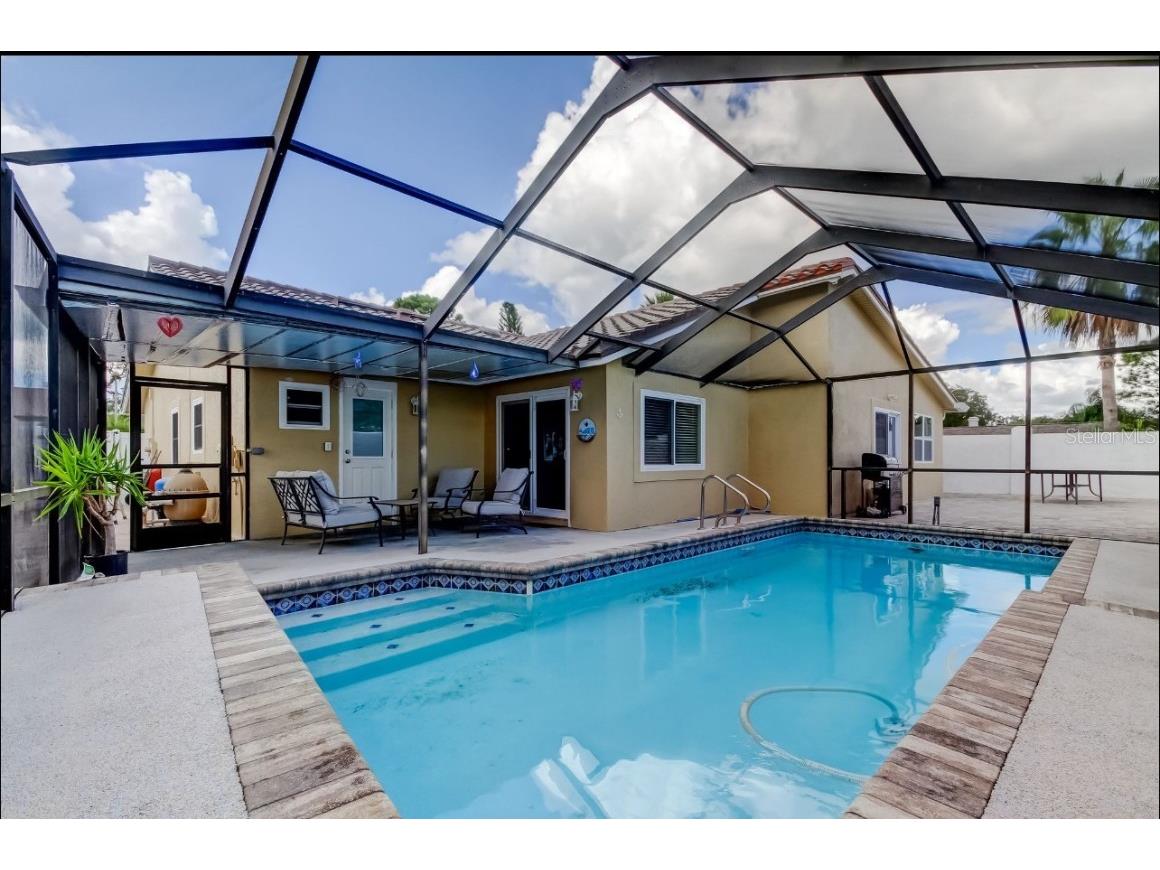 4831 Blue Jay Circle Palm Harbor FL 34683 TB8436972 image8