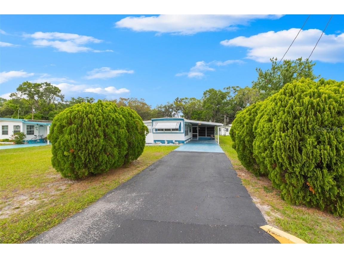 4831 Kent Drive Zephyrhills FL 33541 T3518301 image1