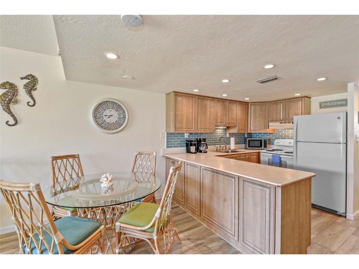 4831 Saxon Drive #212 New Smyrna Beach FL 32169 - ATLANTIC OCEAN O6341023 image13