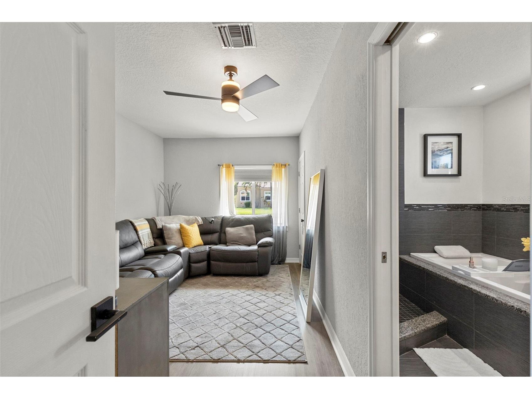 4832 5th Street S Saint Petersburg FL 33705 TB8514521 image42