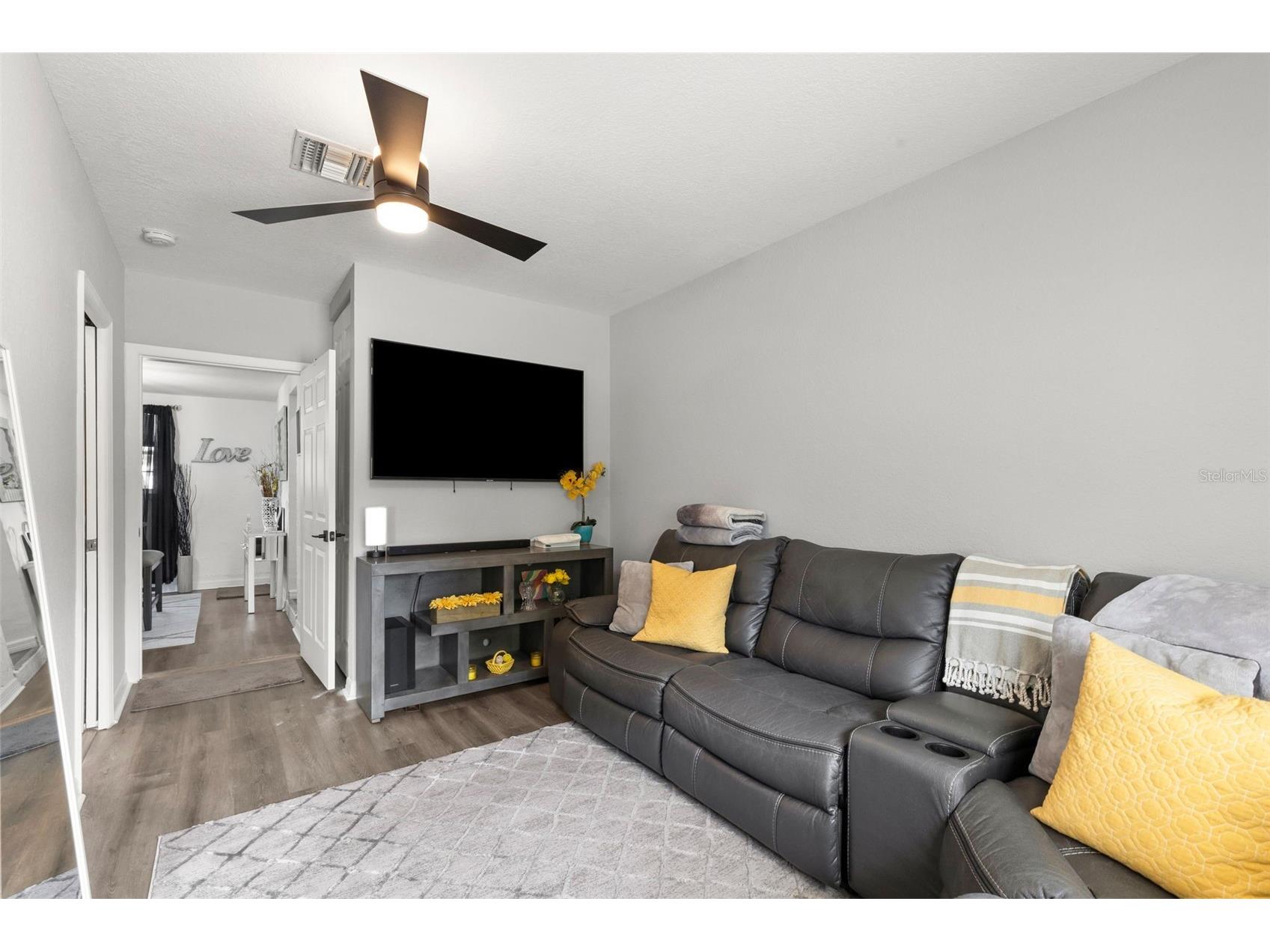 4832 5th Street S Saint Petersburg FL 33705 TB8514521 image44