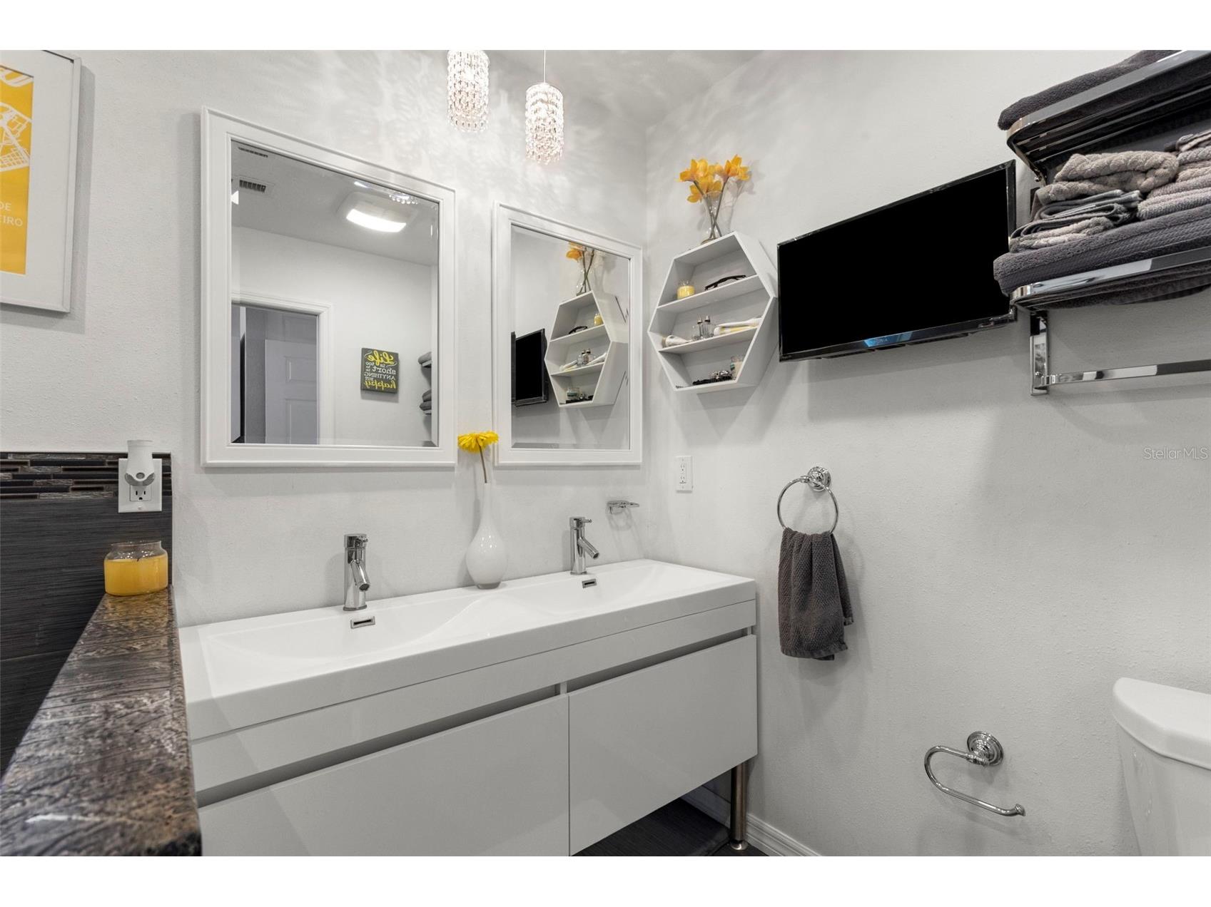 4832 5th Street S Saint Petersburg FL 33705 TB8514521 image49