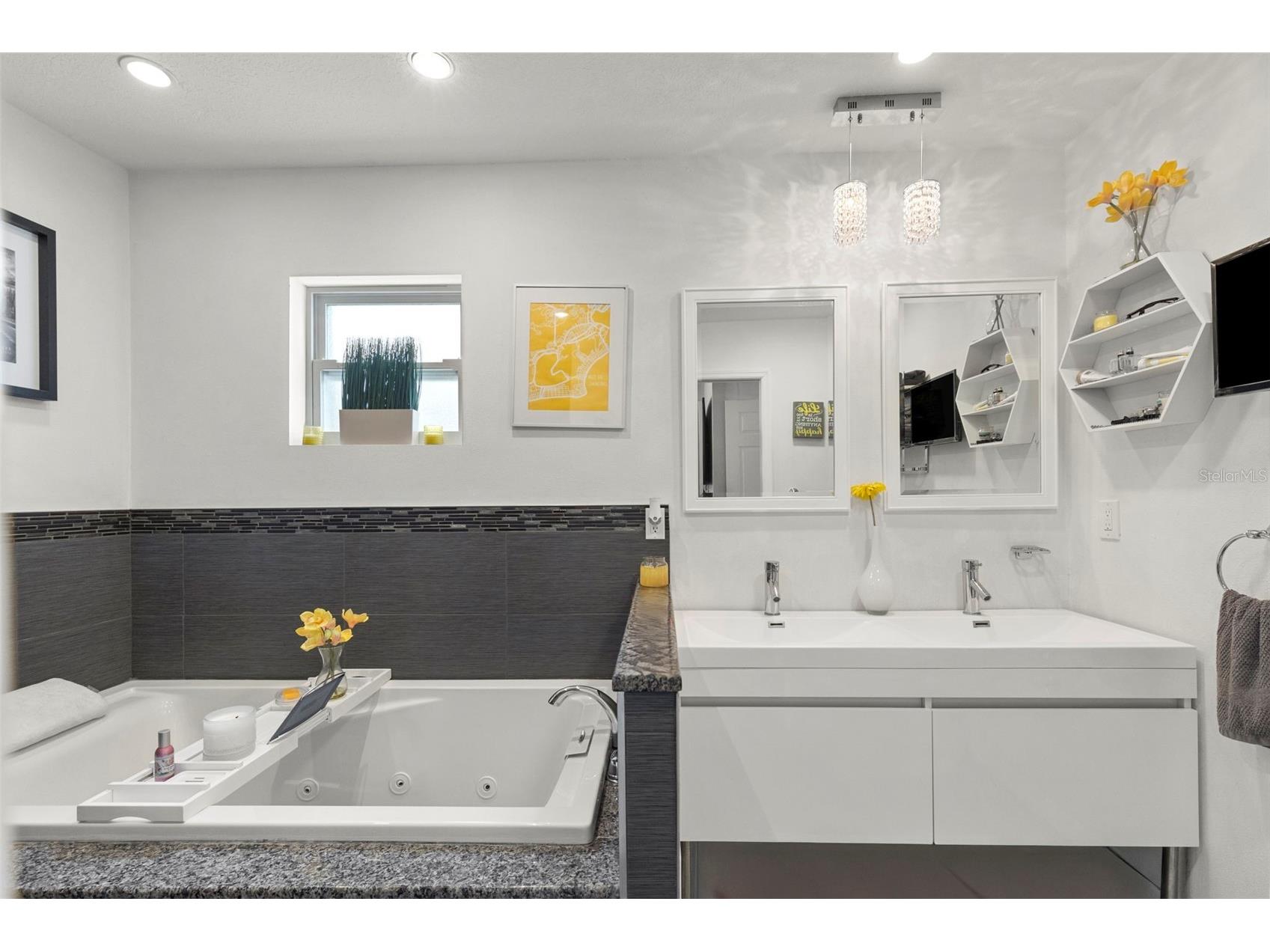 4832 5th Street S Saint Petersburg FL 33705 TB8514521 image50