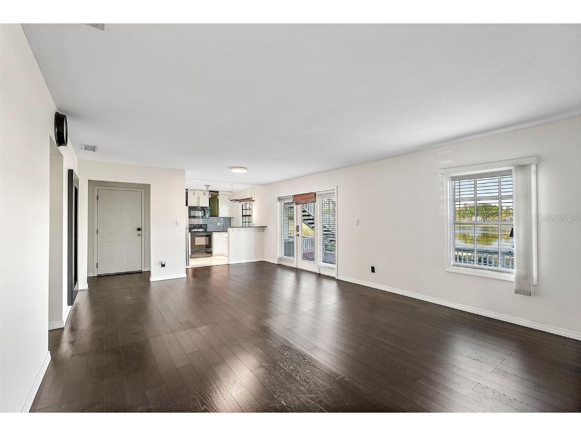 4832 Cobia Drive SE #B Saint Petersburg FL 33705 TB8322164 image10