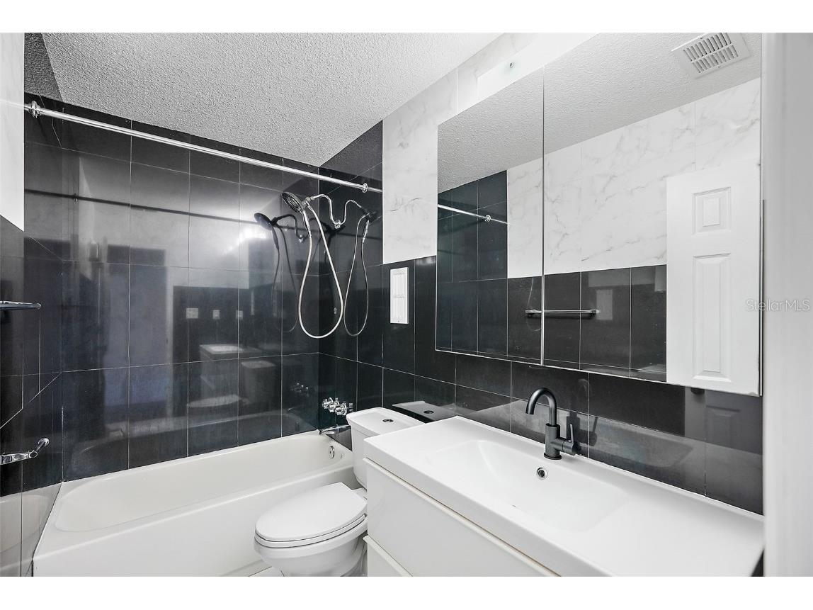 4832 Cobia Drive SE #B Saint Petersburg FL 33705 TB8322164 image14