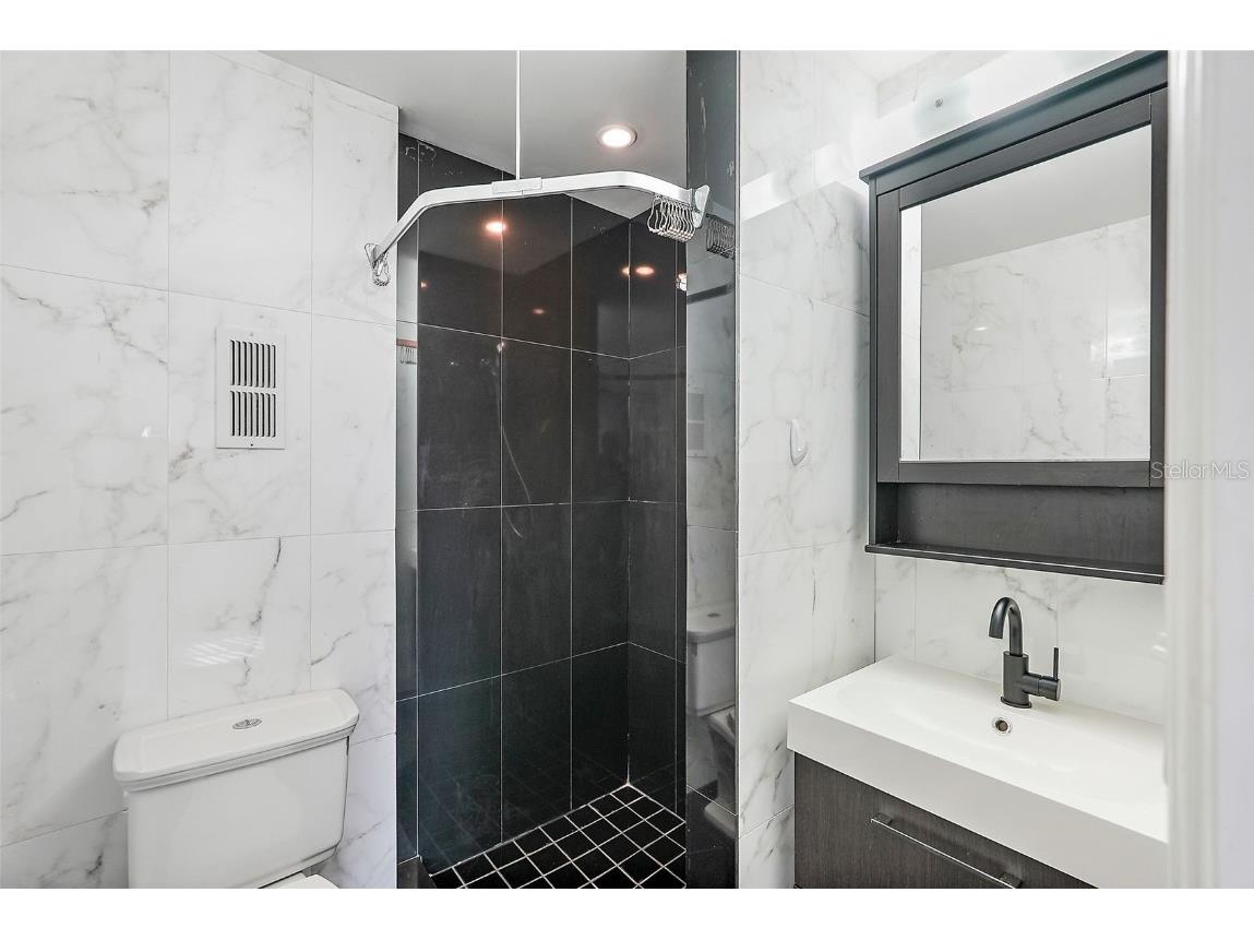 4832 Cobia Drive SE #B Saint Petersburg FL 33705 TB8322164 image16