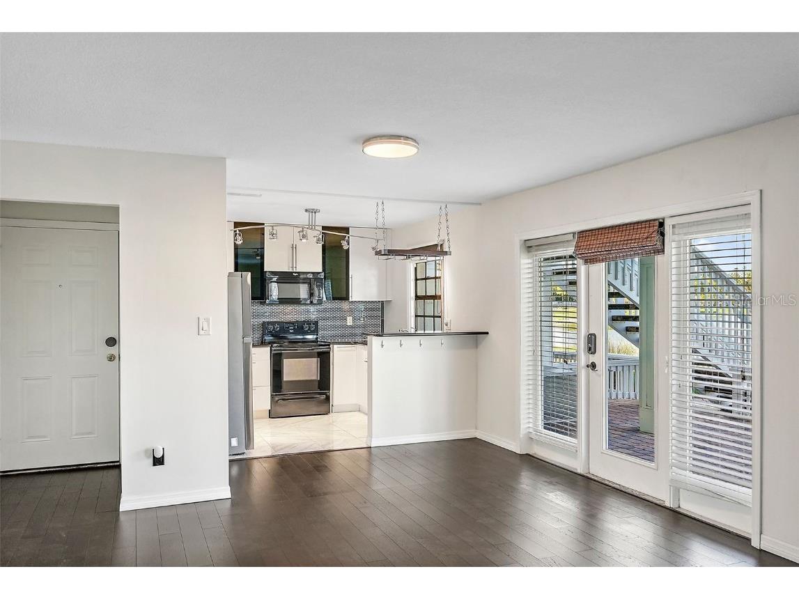 4832 Cobia Drive SE #B Saint Petersburg FL 33705 TB8322164 image9