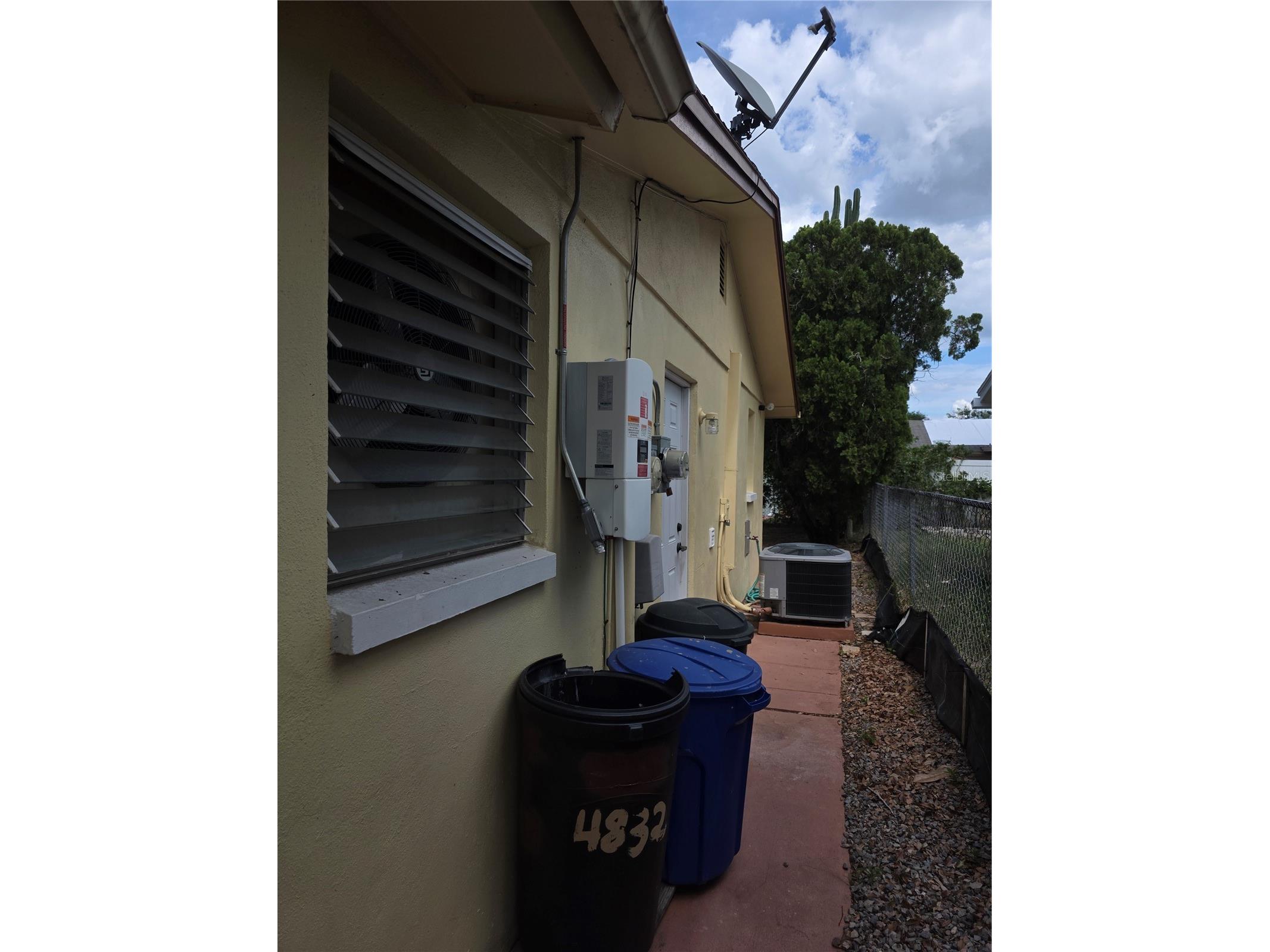 4832 Elmwood Street New Port Richey FL 34653 W7880024 image29