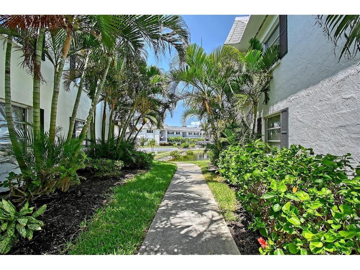 4832 Independence Drive Bradenton FL 34210 A4668992 image40