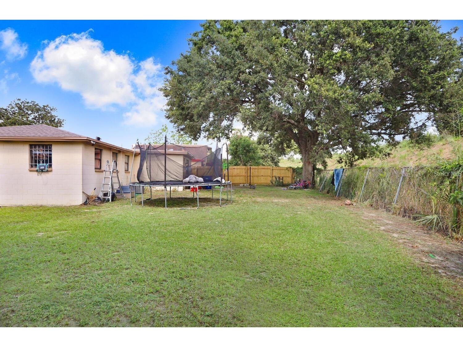 4833 Ashland Drive Tampa FL 33610 L4962564 image13