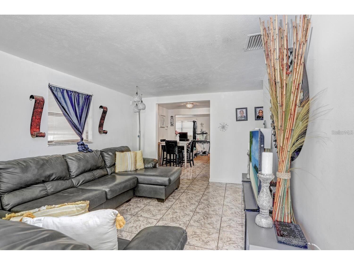 4833 Ashland Drive Tampa FL 33610 L4962564 image2
