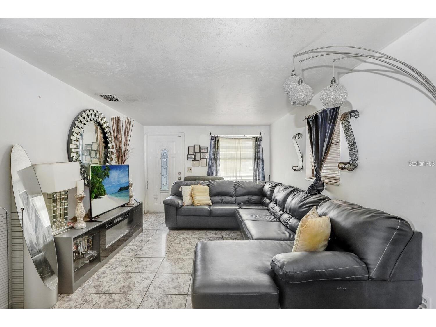4833 Ashland Drive Tampa FL 33610 L4962564 image3
