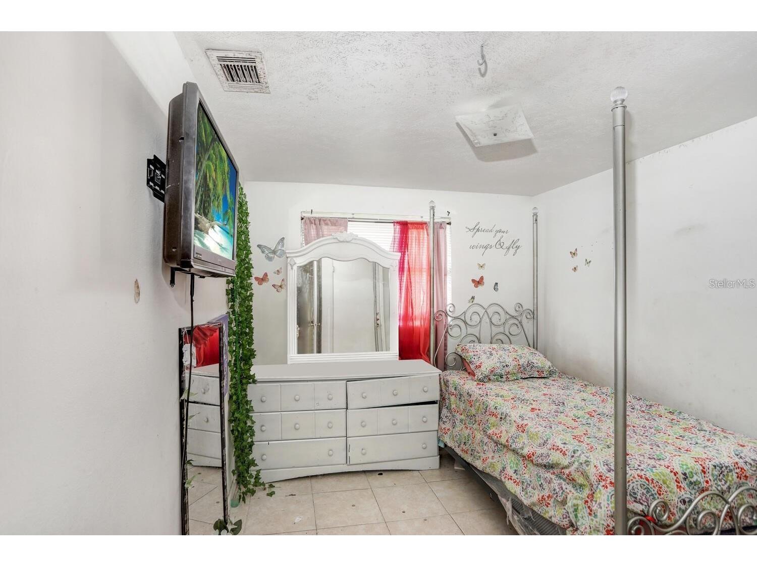 4833 Ashland Drive Tampa FL 33610 L4962564 image9
