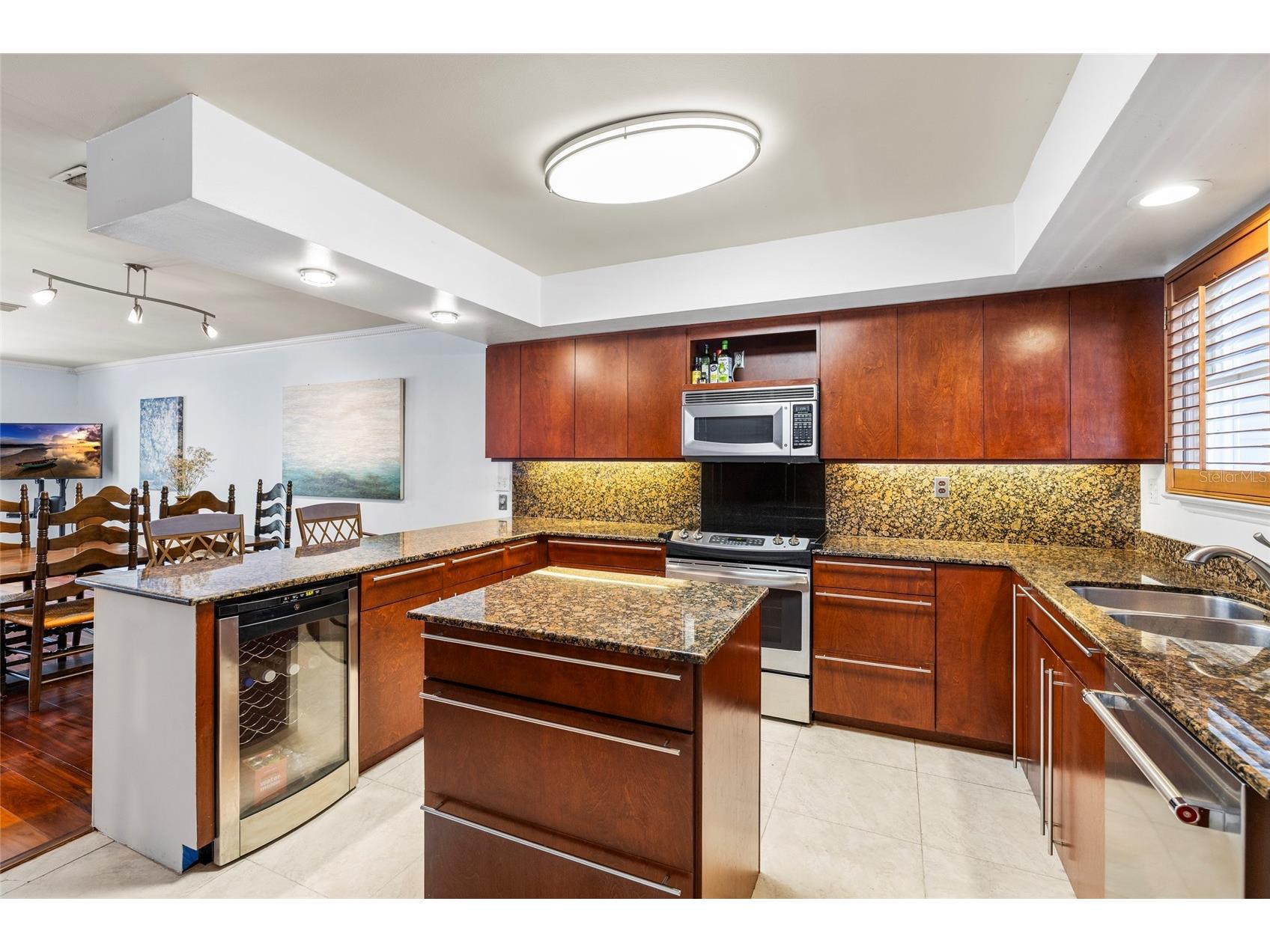 4833 W Flamingo Rd Tampa FL 33611 TB8526030 image8