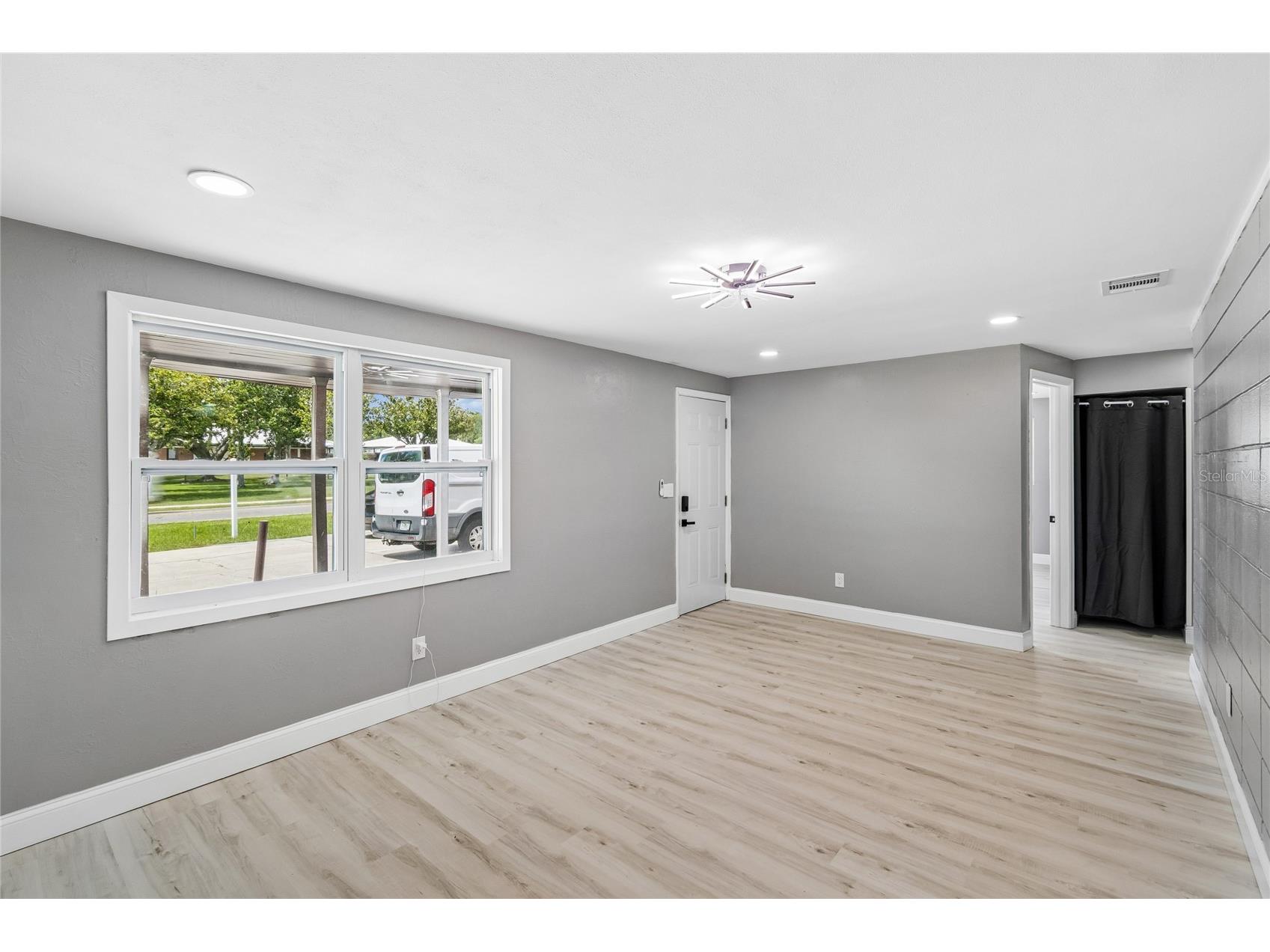 4834 Mile Stretch Drive Holiday FL 34690 TB8513993 image11