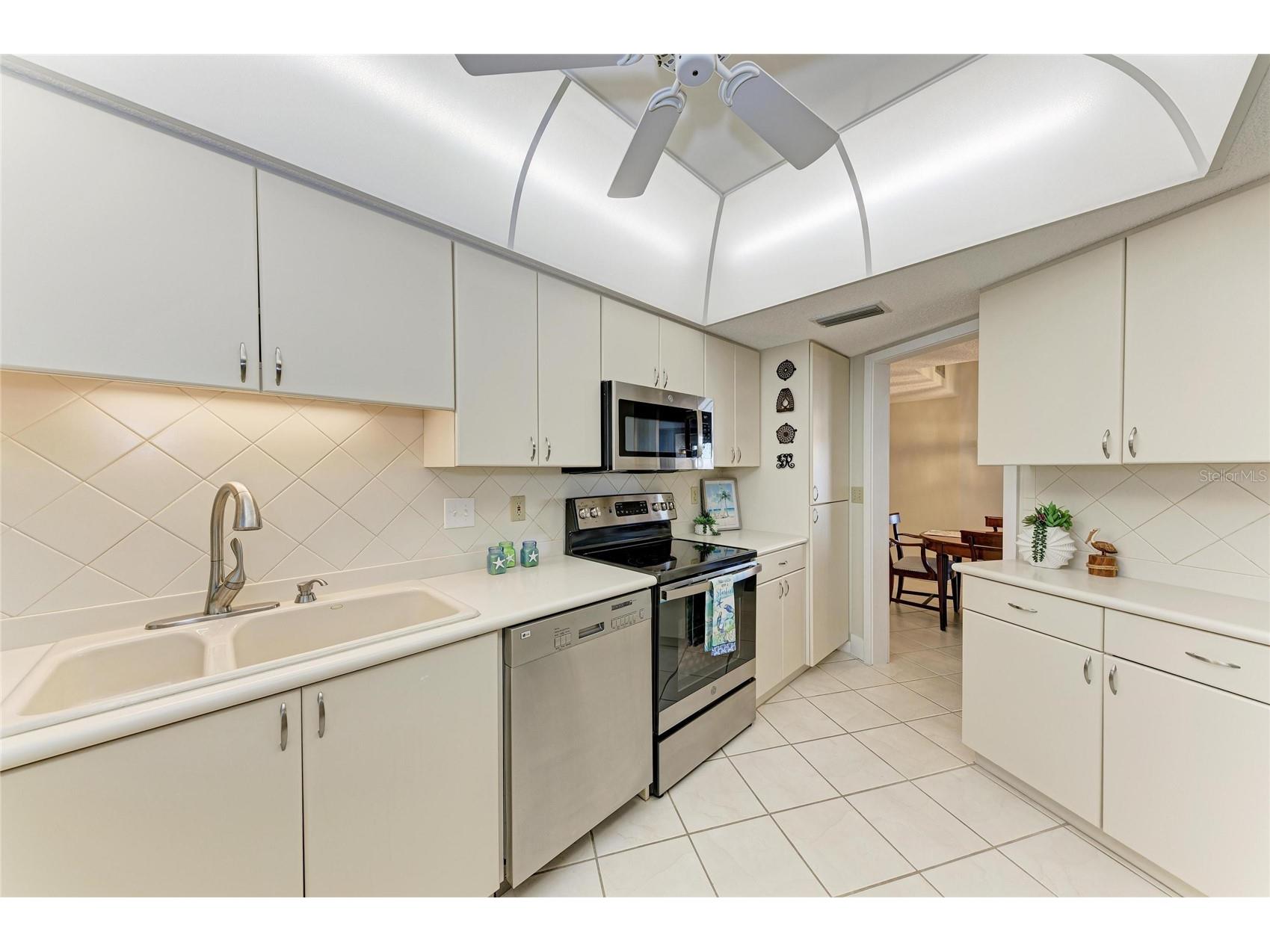 4835 Gulf Of Mexico Drive #105 Longboat Key FL 34228 - GULF A4684056 image17