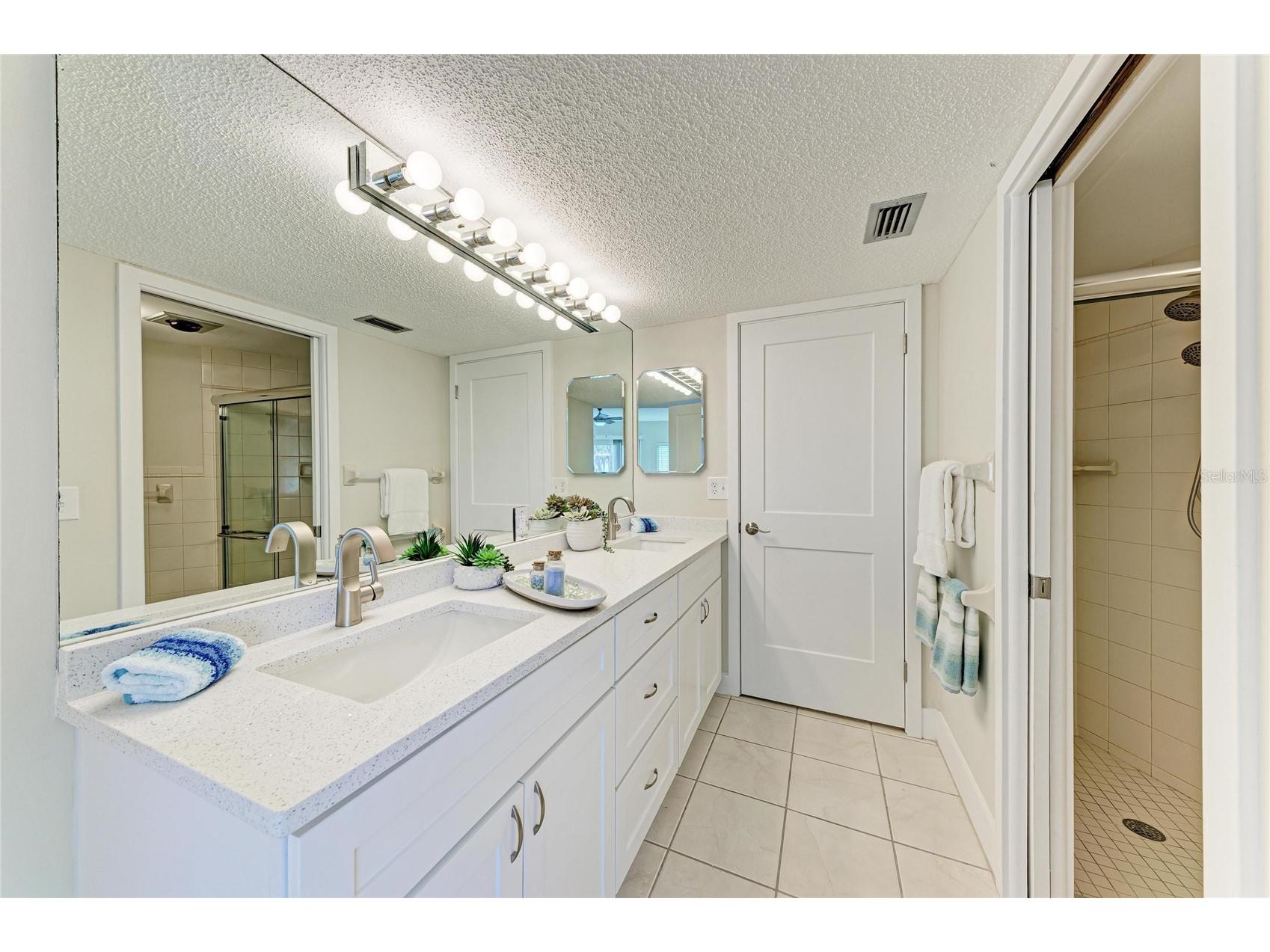 4835 Gulf Of Mexico Drive #105 Longboat Key FL 34228 - GULF A4684056 image23