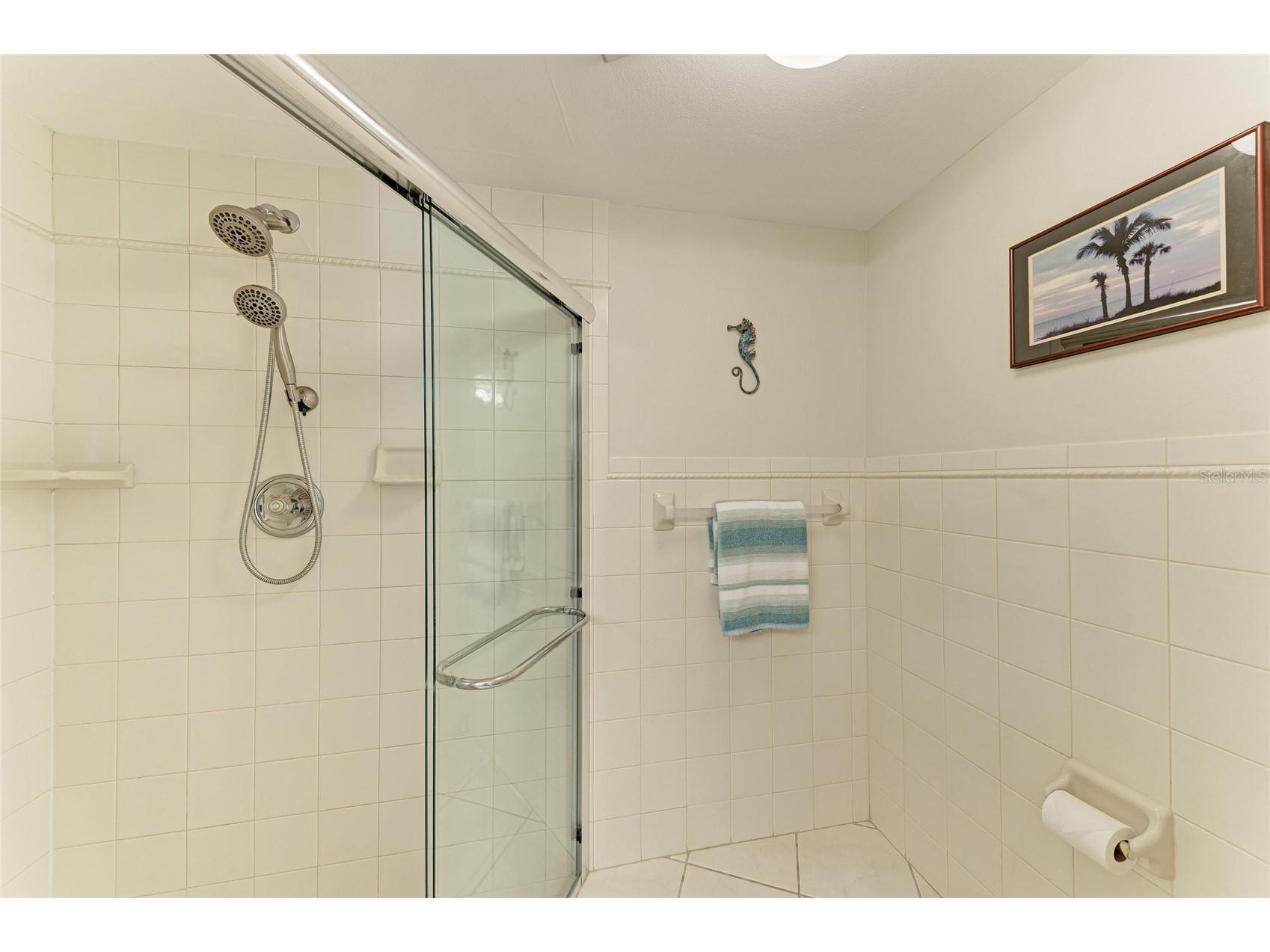 4835 Gulf Of Mexico Drive #105 Longboat Key FL 34228 - GULF A4684056 image24