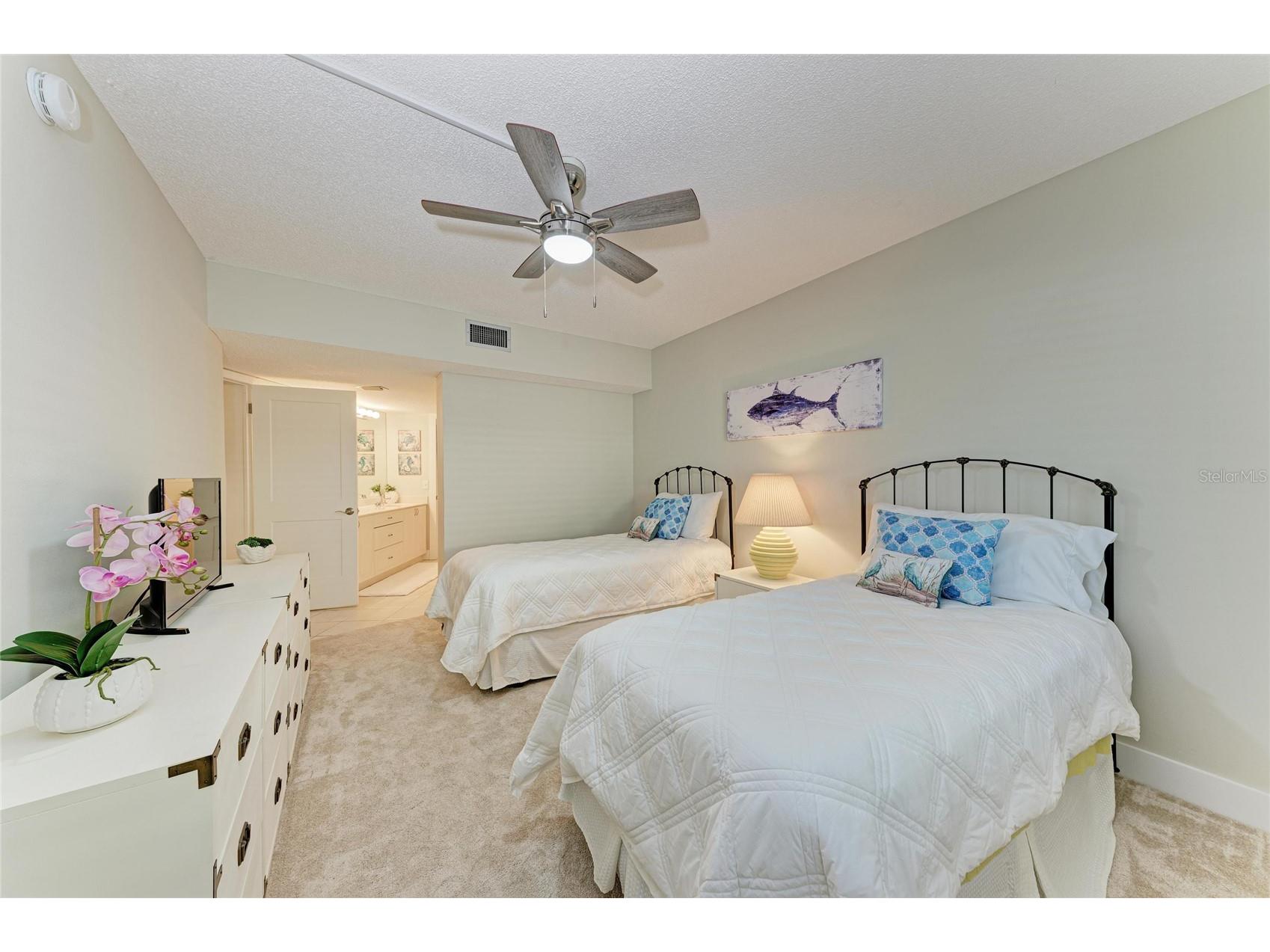 4835 Gulf Of Mexico Drive #105 Longboat Key FL 34228 - GULF A4684056 image26