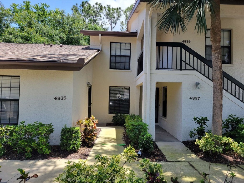 4835 Winslow Beacon #46 Sarasota FL 34235 A4655214 image1
