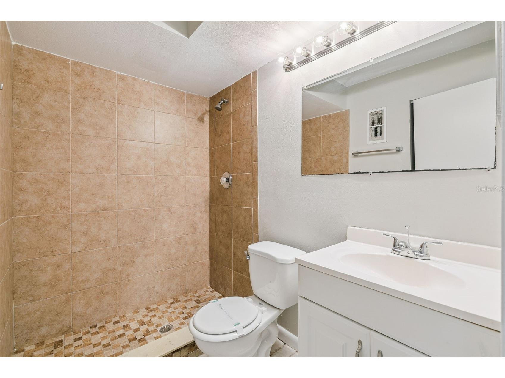 4836 Marks Terrace #394 Orlando FL 32811 O6406722 image7