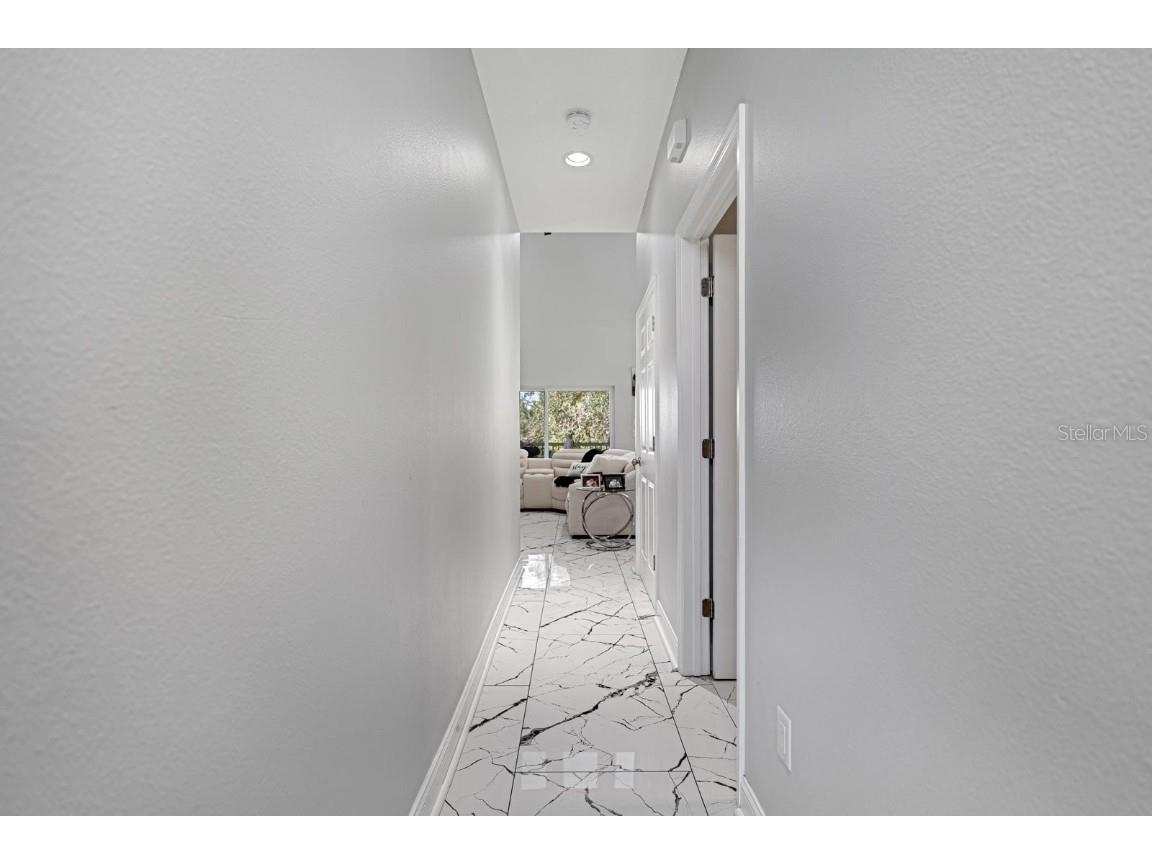 4836 Troydale Road Tampa FL 33615 OM704832 image12