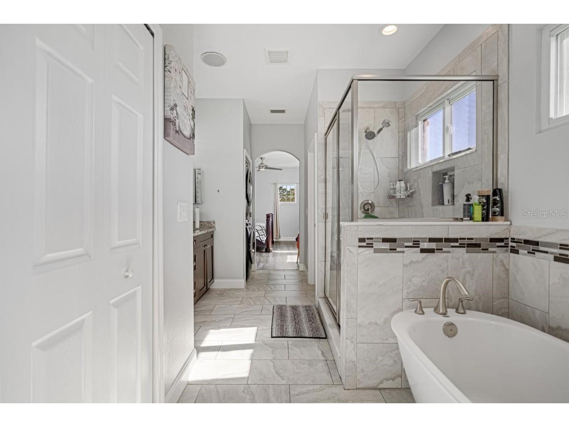 4836 Troydale Road Tampa FL 33615 OM704832 image30