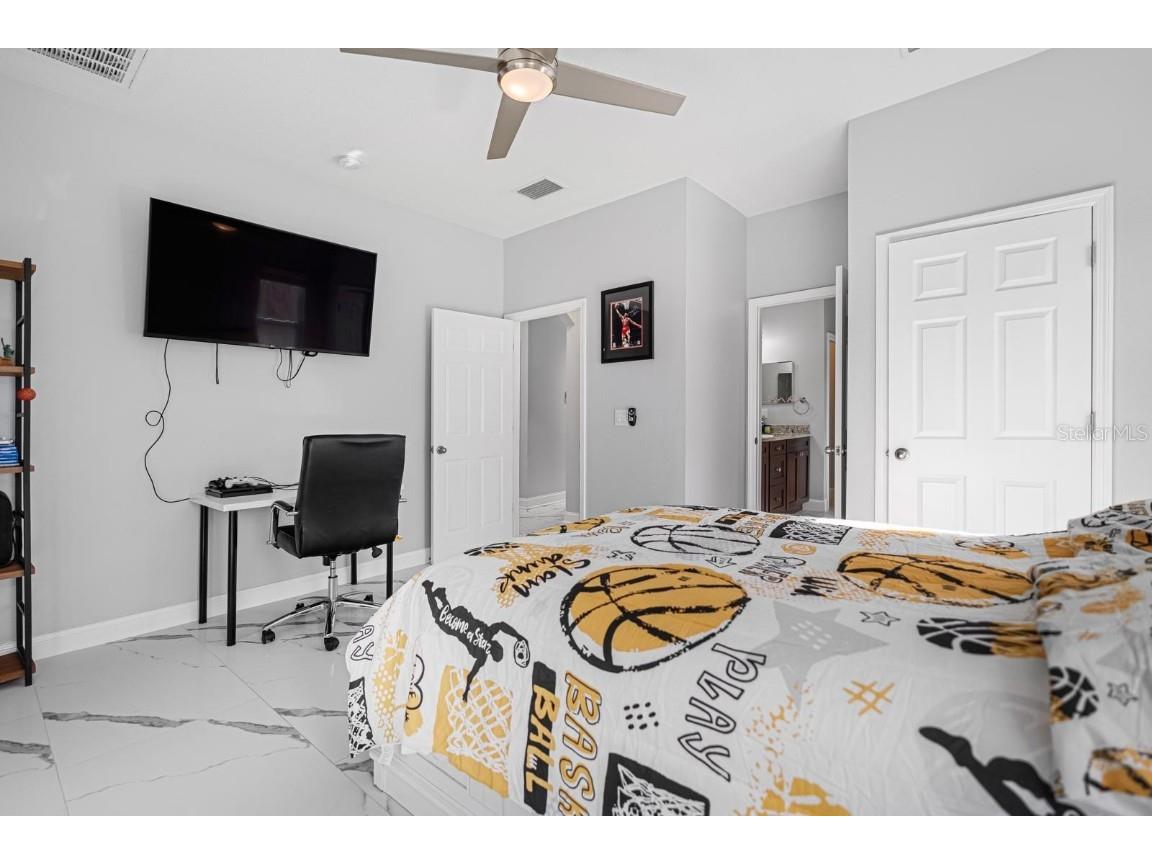 4836 Troydale Road Tampa FL 33615 OM704832 image40