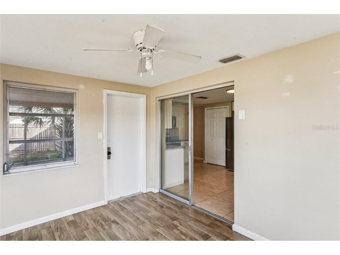 4837 Vision Avenue Holiday FL 34690 TB8454543 image19