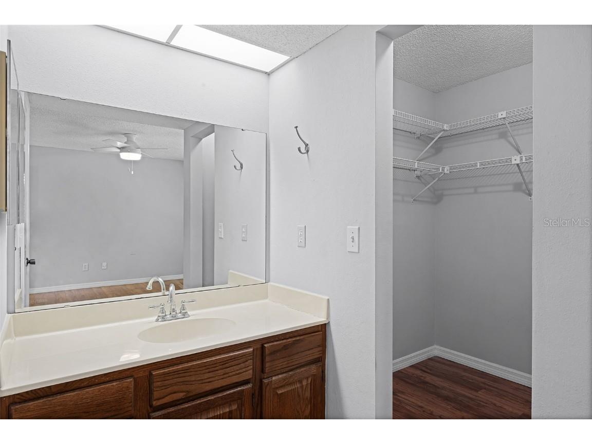 4837 Walden Circle #11 Orlando FL 32811 O6342418 image17