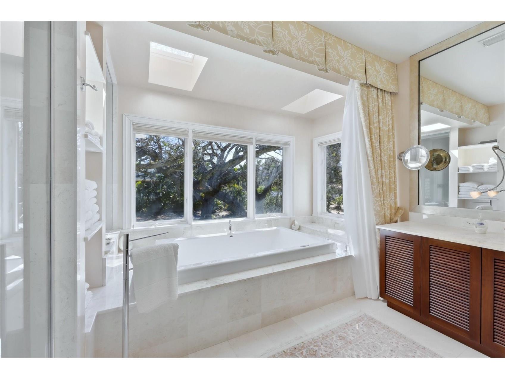 4839 Givens Court Sarasota FL 34242 A4683309 image24