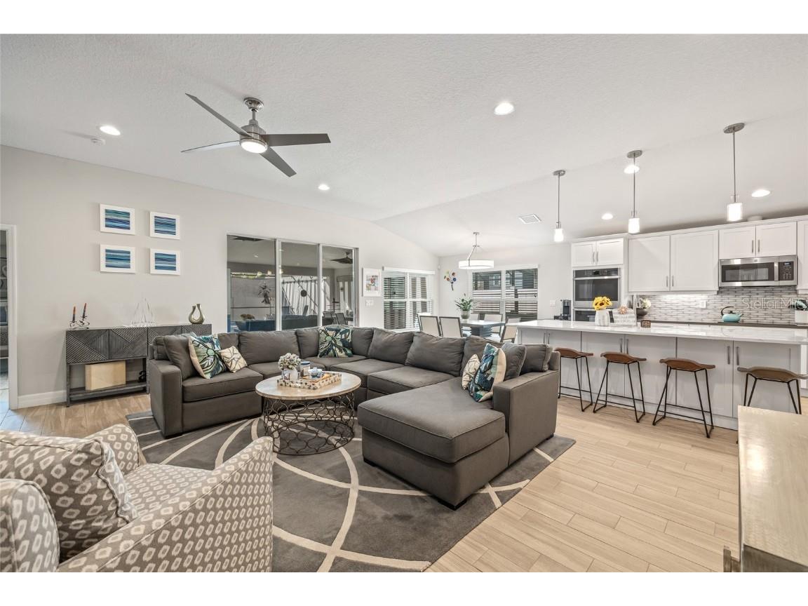 4839 Jackson Club Loop Tampa FL 33624 TB8462253 image11