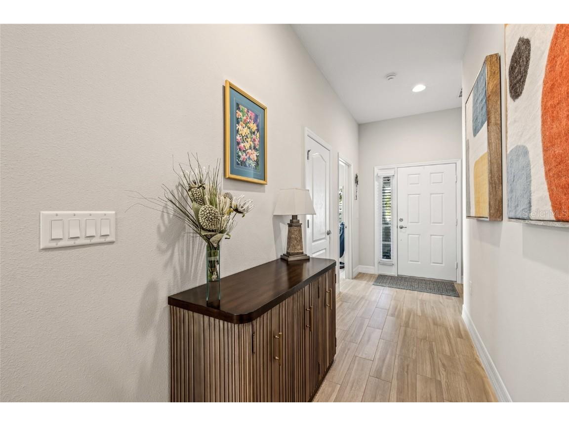 4839 Jackson Club Loop Tampa FL 33624 TB8462253 image6