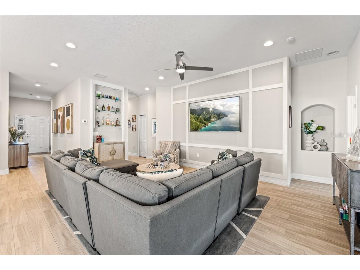 4839 Jackson Club Loop Tampa FL 33624 TB8462253 image9