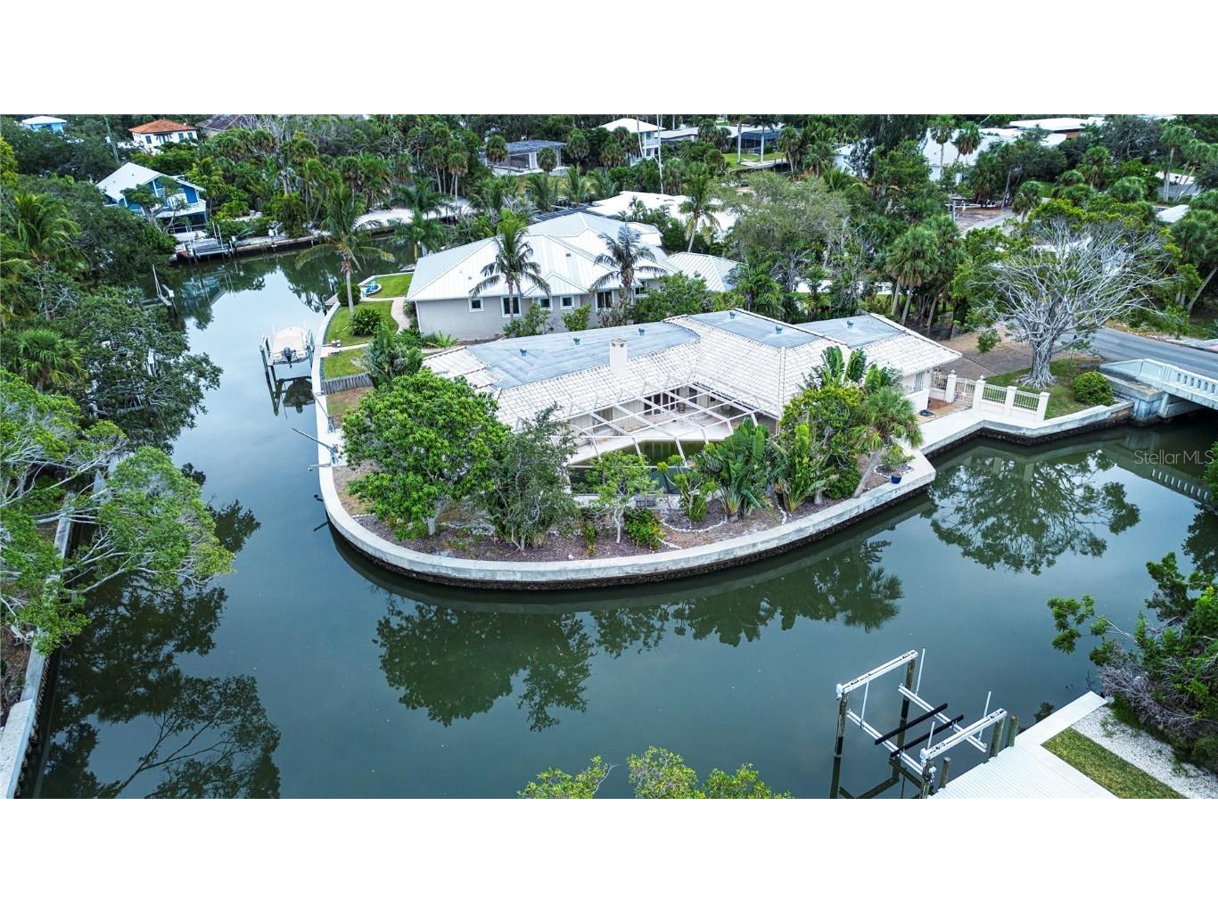 4839 Primrose Path Sarasota FL 34242 A4671337 image1
