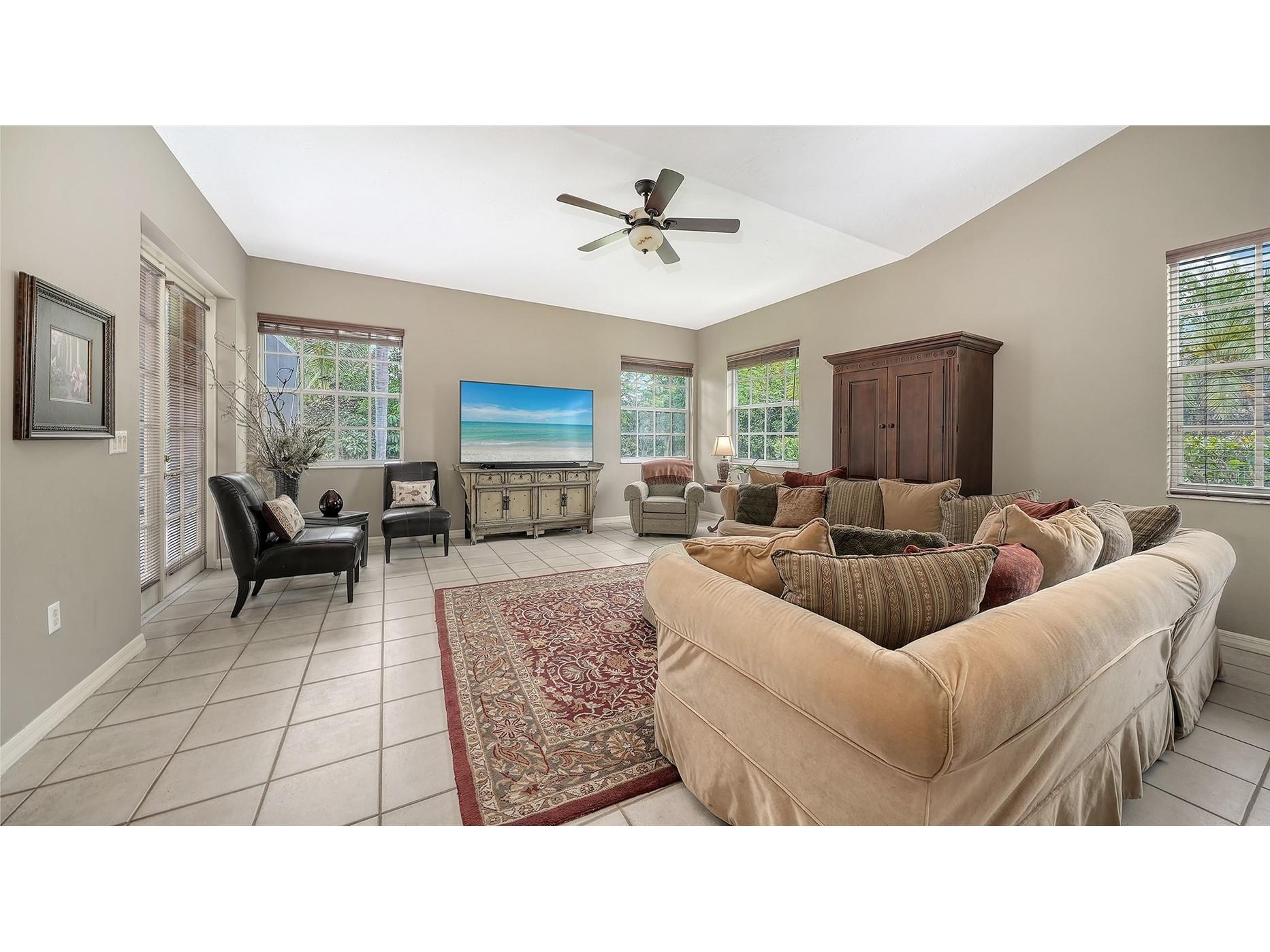 4839 Sweetmeadow Circle Sarasota FL 34238 A4691573 image19