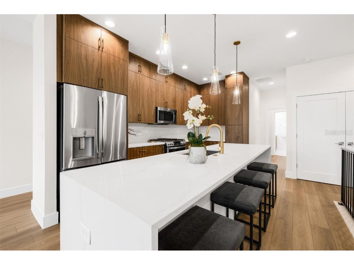 484 87th Avenue North Saint Petersburg FL 33702 TB8342595 image11