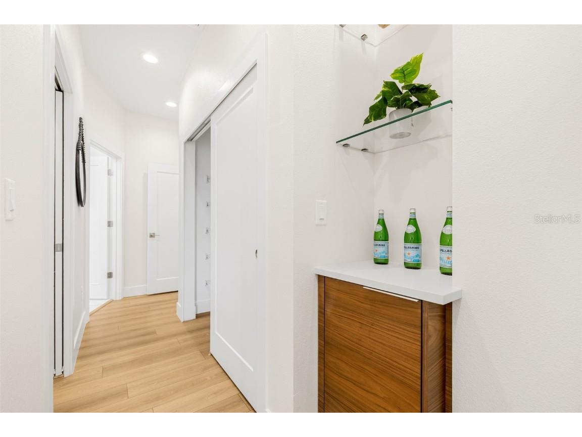 484 87th Avenue North Saint Petersburg FL 33702 TB8342595 image32