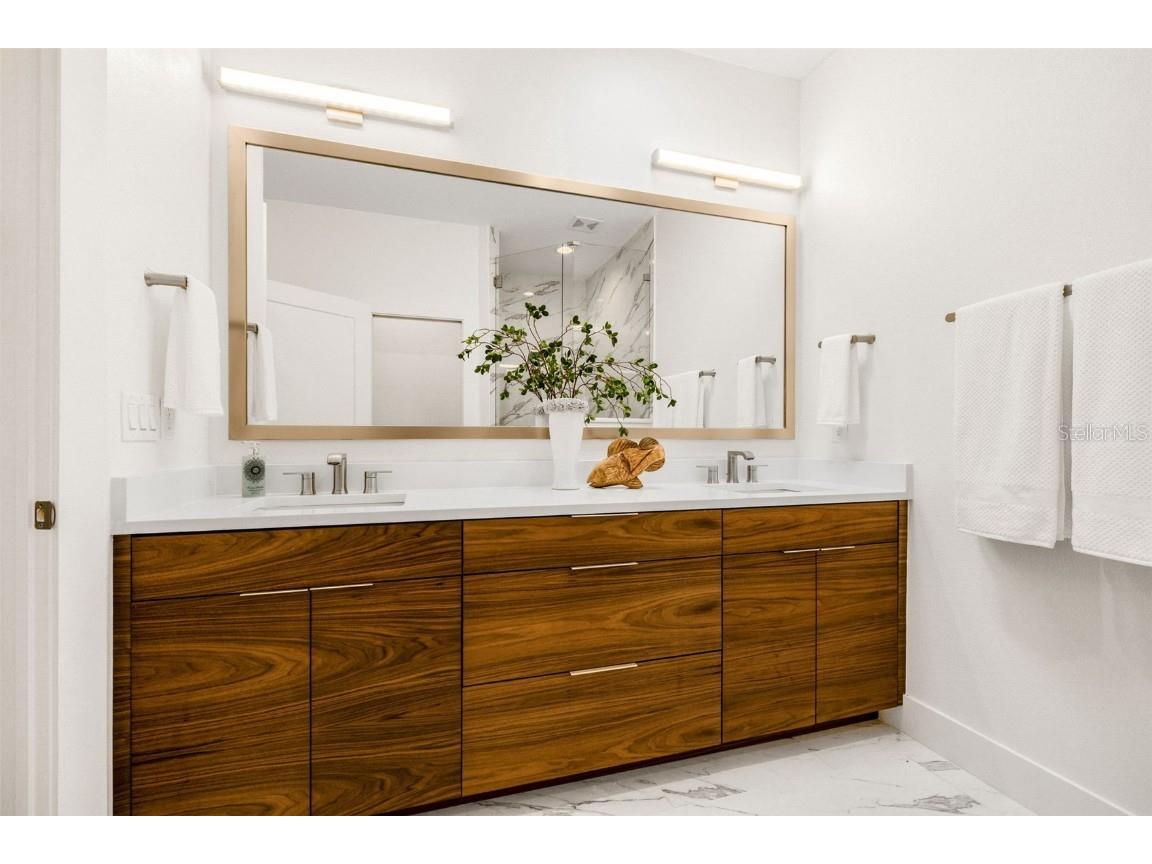 484 87th Avenue North Saint Petersburg FL 33702 TB8342595 image33