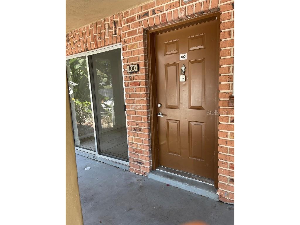 484 Banyon Tree Circle #100 Maitland FL 32751 O6096974 image1