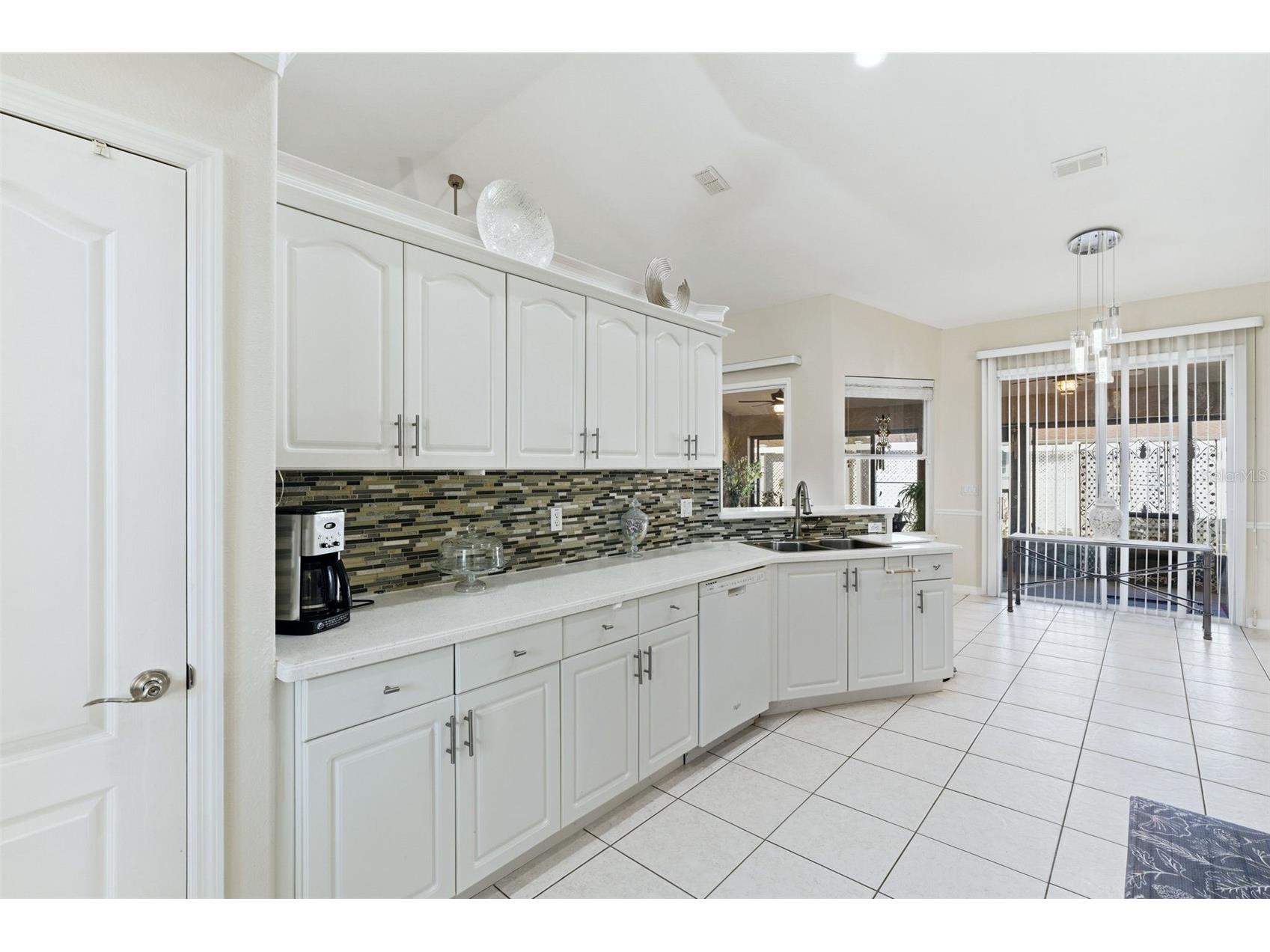 484 Kettering Road Deltona FL 32725 V4948002 image12