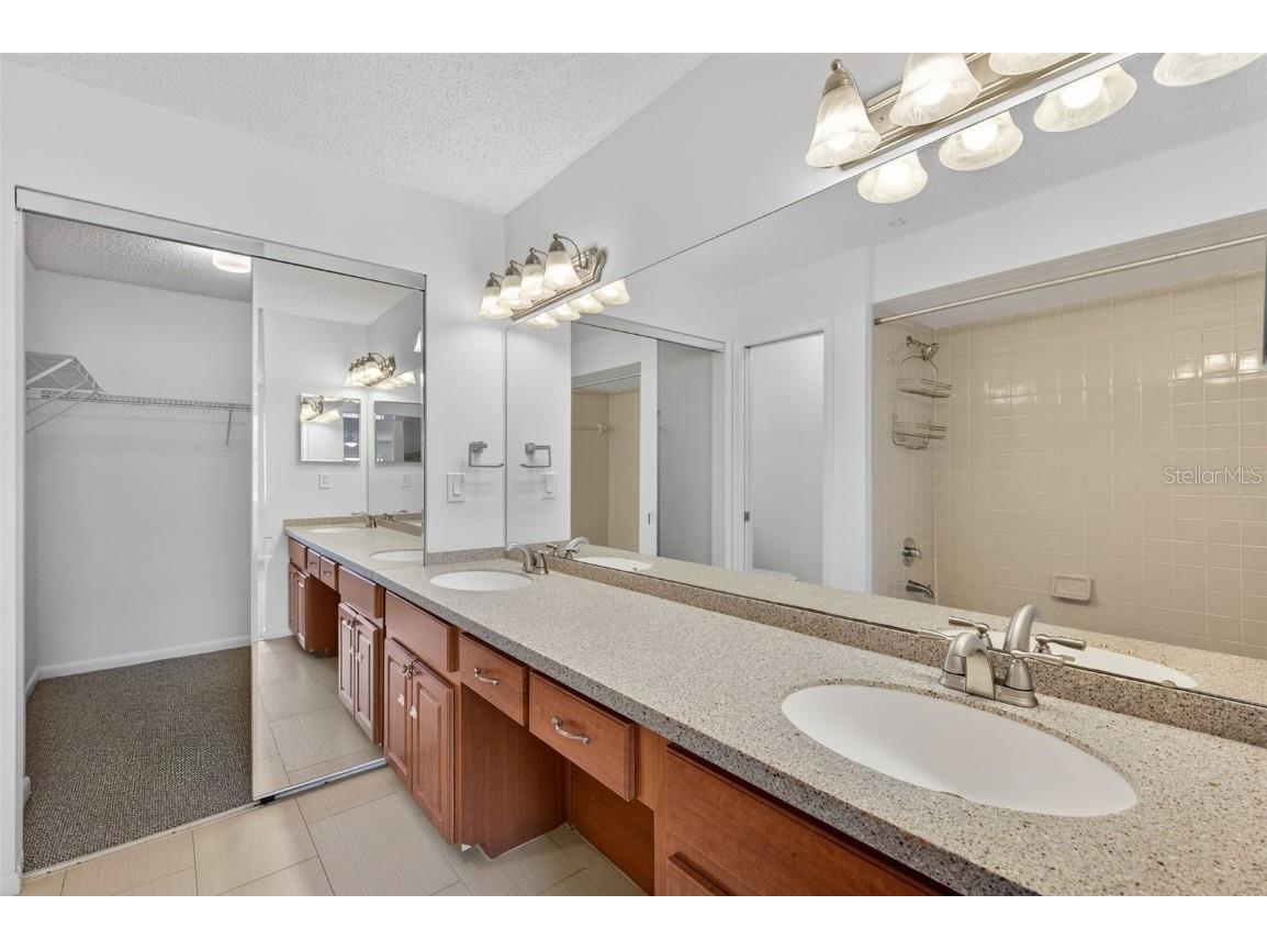 484 Santa Cruz Place NE #G Saint Petersburg FL 33703 TB8462162 image27