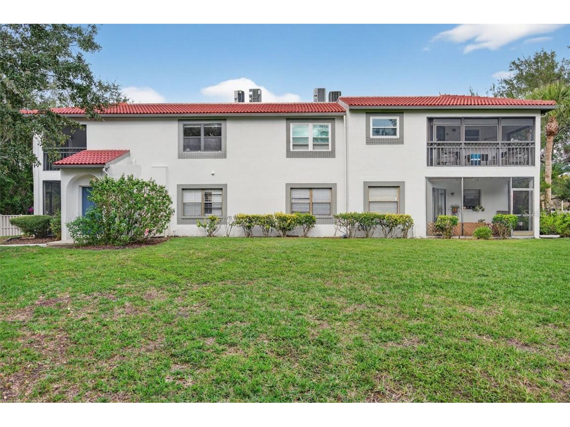 484 Santa Cruz Place NE #G Saint Petersburg FL 33703 TB8462162 image41