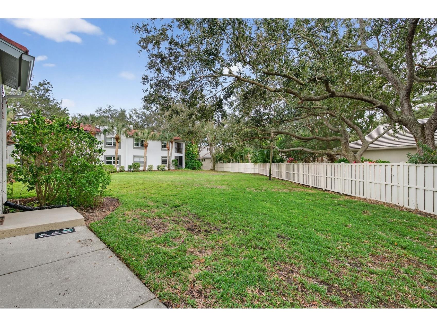484 Santa Cruz Place NE #G Saint Petersburg FL 33703 TB8470908 image37