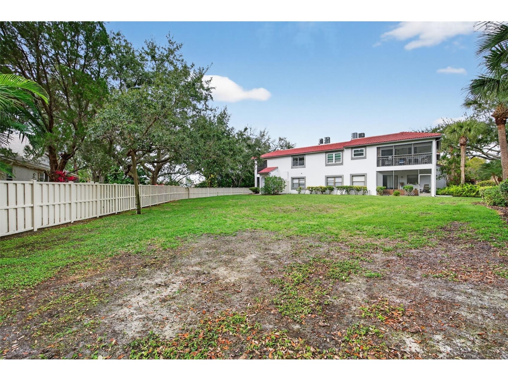 484 Santa Cruz Place NE #G Saint Petersburg FL 33703 TB8470908 image39