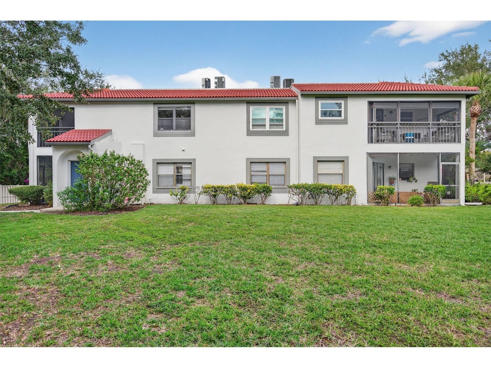 484 Santa Cruz Place NE #G Saint Petersburg FL 33703 TB8470908 image42