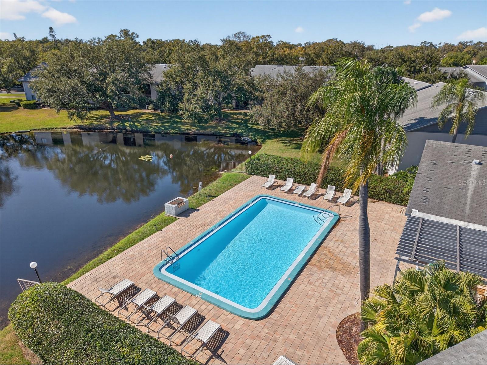 484 Santa Cruz Place NE #G Saint Petersburg FL 33703 TB8470908 image44