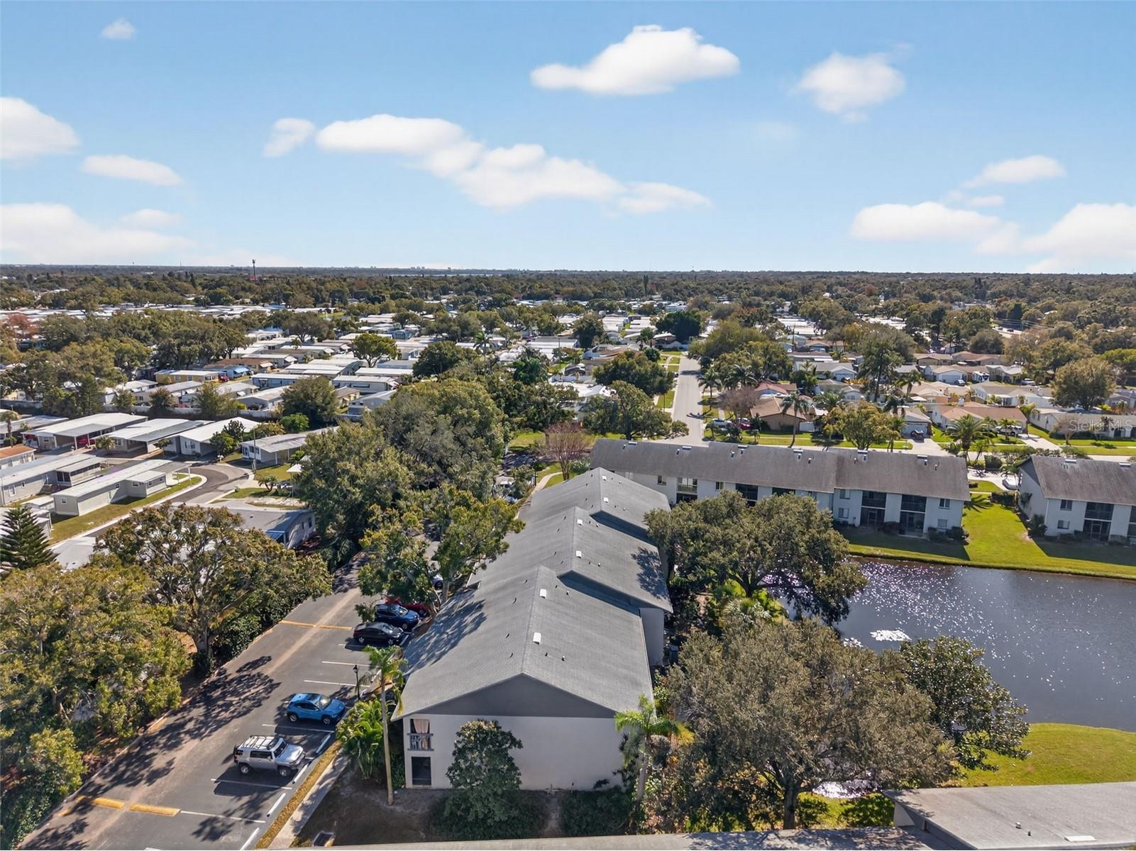 484 Santa Cruz Place NE #G Saint Petersburg FL 33703 TB8470908 image49