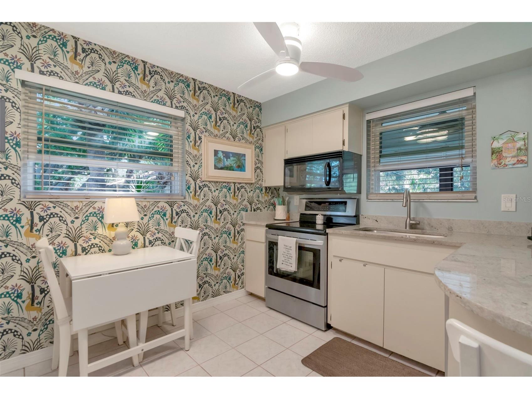 484 Santa Cruz Place NE #H Saint Petersburg FL 33703 TB8492784 image10