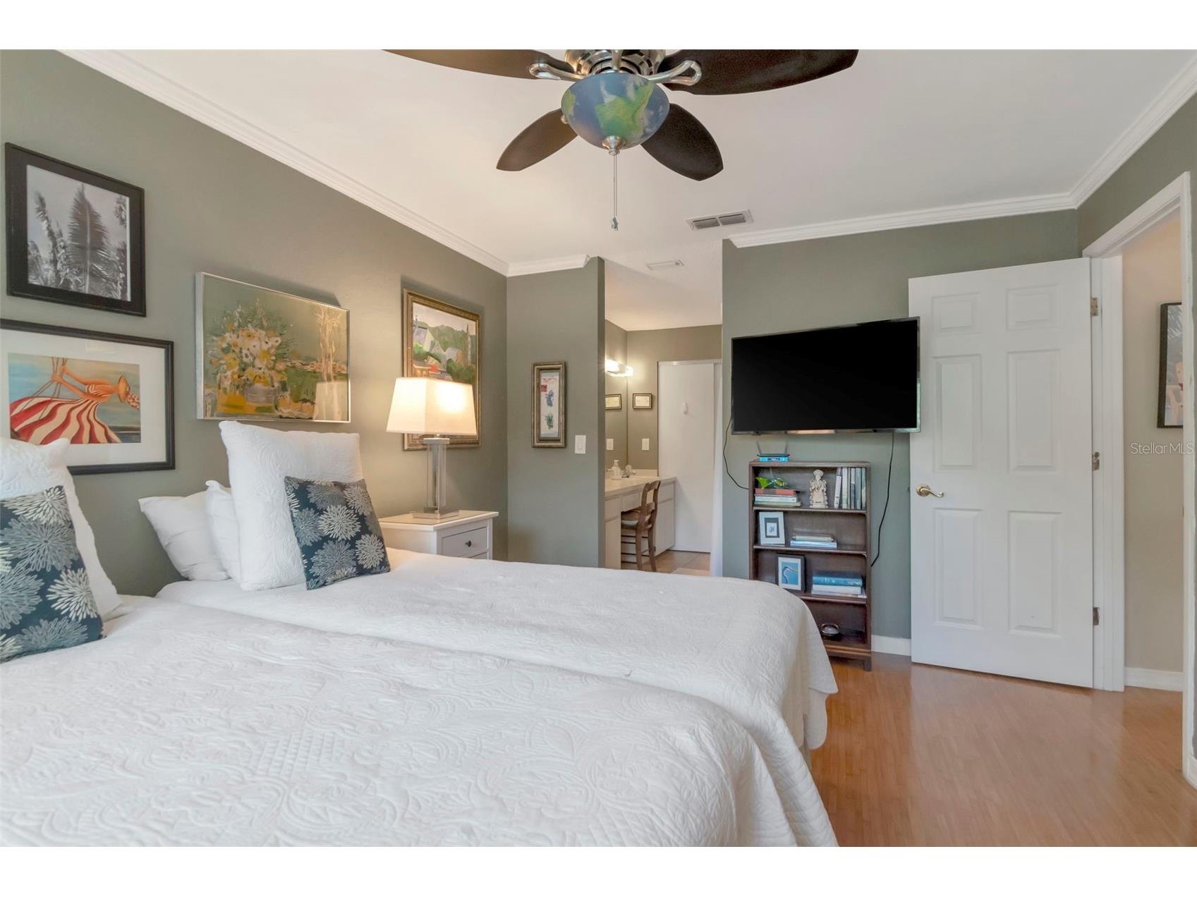 484 Santa Cruz Place NE #H Saint Petersburg FL 33703 TB8492784 image8